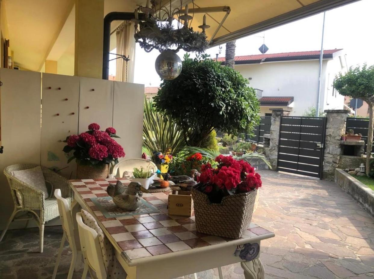B & B Da Giusy Corte Franca Exteriér fotografie